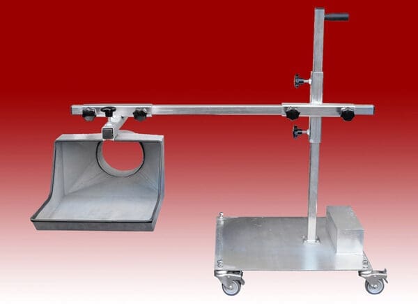 Free-Standing Tray on Extended Arm